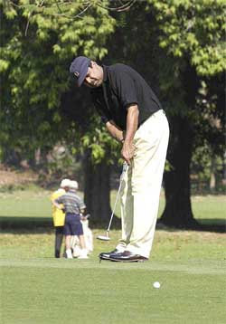 Kapil Dev inaugurates Chivas Regal Invitational Golf Challenge in Mumbai