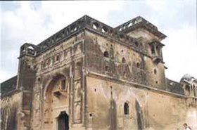 Birbal ka Chhatta: Built during Shah Jahan�s reign 