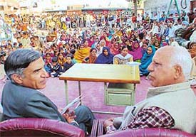 Mr Pawan Bansal, MP, and INTUC President Rampal Sharma at a protest by Kishangarh residents