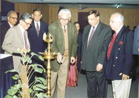 NHRC Chairman Justice J. S. Verma inaugurating the blood donation camp