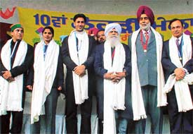 Some of the persons honoured in Ludhiana