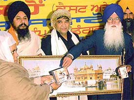 SGPC President Kirpal Singh Badungar releases gurbani cassette �Sach Kahoon� by Dr Gurnam Singh 