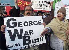 Pakistani protestors chant anti-US slogans