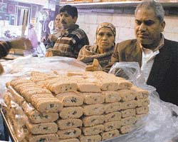 Gachak being sold aplenty on the eve of Lohri