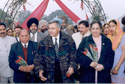 Mr Ujjal Singh Dosanjh, former British Columbia Premier, along with his�wife comes to participate in the annual convention of the NRI Sabha