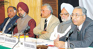 Professor of International Studies, JNU, F. K. Warikoo, Professor of International Relations, DU, W. P. S. Siddhu, Maj-Gen Vinod Saigal, the author of Dealing with Global Terrorism: The Way Forward, Dr Manmohan Singh and Dr Charan Wadhwa, president, Centre for Policy Research during an open forum discussion on Maj-Gen Saigal�s book 