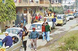 Car rallies in Panchkula on the last day of canvassing for the municipal council poll 