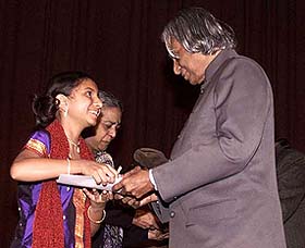 Anandita Vivek Bartake receives the Jawaharlal Nehru memorial gold medal 