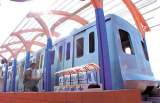 Final touches being given to Delhi�s Metro Rail tableau