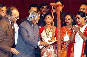 President APJ Abdul Kalam inaugurates the Republic Day folk dance festival