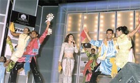 Pop singer Rageshwari enthralling the audience at the Images Fashion Awards ceremony