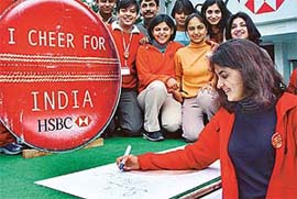 Top golfer Irina Brar launching the "I cheer for India" campaign in support of the Indian cricket team in Chandigarh