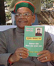Mr Sukh Ram releases the HVC manifesto in Shimla 