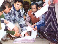 People search for their electricity bills