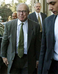 Chief UN arms inspector Hans Blix arrives for a meeting with Iraqi officials in Baghdad