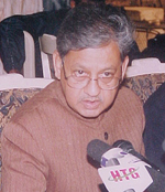 BJP spokesman Sunil Shastri addresses newspersons 