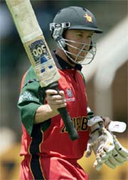 Andy Flower of Zimbabwe wears a black armband in protest 