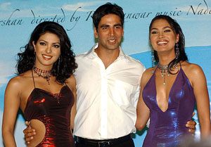 Former Miss World Priyanka Chopra, Bollywood star Akshay Kumar and former Miss Universe Lara Dutta