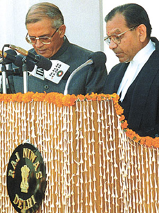 Lt-Governor Vijai Kapoor administers the oath of office to Mr Justice B. C. Patel as Chief Justice