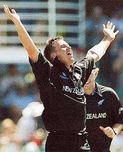 Shane Bond celebrates after taking his sixth wicket