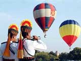 Army balloons on their arrival at the Cobra Army Grounds