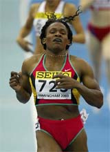 Maria de Lourdes Mutola of Mozambique wins the 800 metres final
