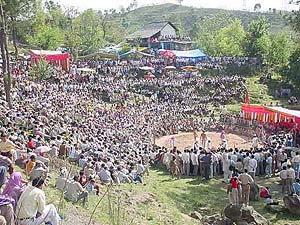 Hundreds of people enjoy wrestling bouts