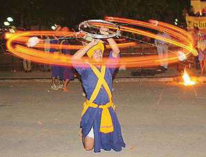 A Nihang performs �gatka� at Plaza Carnival 