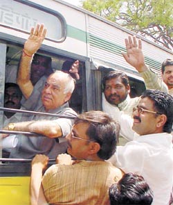 Delhi Pradesh BJP president Madan Lal Khurana being taken after his arrest following the demonstration of the Bharatiya Janata Yuva Morcha
