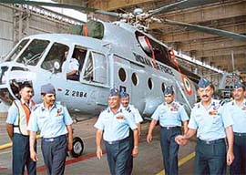 AOC-in-C Maintenance Command, Air Marshal D.C. Nigam (centre) along with senior Air Force officers 