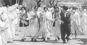 The Jathedars of three Sikh Takhts and other members of the contingent at the headquarters of Sikh Dharma International in New Mexico, USA.