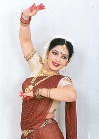 Kathak dancer Anuradha Arora performs at Pracheen Kala Kendra, Sector 35, Chandigarh, on Saturday.