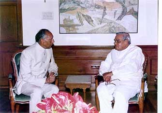 Punjab Governor Justice O.P. Verma meets with Prime Minister Atal Behari Vajpayee