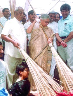 CM kicks off cleanliness drive