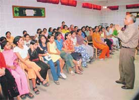Students of BCM Arya Model Senior Secondary School, Shastri Nagar