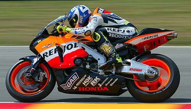 Italian world champion Valentino Rossi drives during the final qualifying session