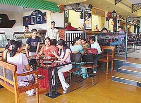 It�s birthday celebration time for this family at Wah Dilli, Sector 5, Panchkula