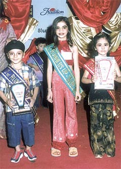 Participating children who were awarded at the end of the event