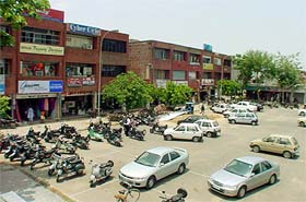 A view of the Sector 38-C market