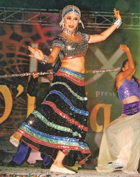 Urmila Matondkar gyrates to the tunes of �Chhamma chhamma�