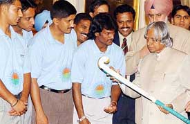 President A.P.J. Abdul Kalam receives a hockey stick