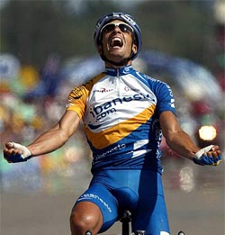 Spaniard Juan Antonio Flecha team wins the 153,5-km eleventh stage of the Tour de France cycling race 