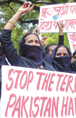 Activists of the Akhil Bhartiya Muslim Yuva Ekta and the Shiv Sena happened to stage demonstrations against Pakistan at the same venue in the Capital on Thursday.