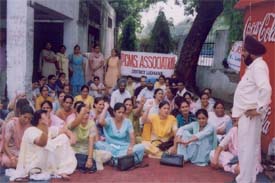 PCMS doctors agitate against the decision to abolish the NPA at the Civil Surgeon�s office