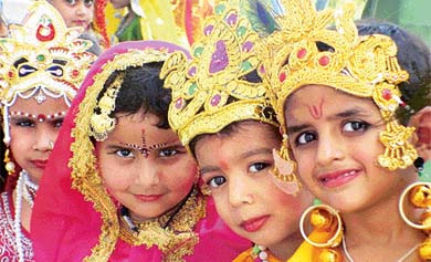 Radha-Krishna fare at Shishu Vatika Janmashtmi celebrations