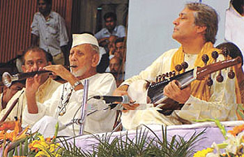 Shehnai versus Sarod