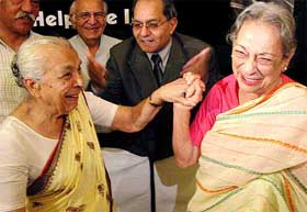 Eminent actress of Indian film and stage Zohra Sehgal with her sister Uzra Butt