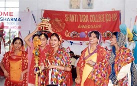 Students of Shanti Tara College celebrate vanmahotsava in the college
