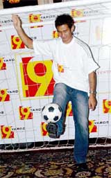Indian soccer superstar Baicung Bhutia inaugurates the 9 Yards Sports & Entertainment  web site in Mumbai 