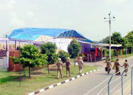 The organisers of the Kisan Mela make preparations for the President�s visit at PAU, Ludhiana